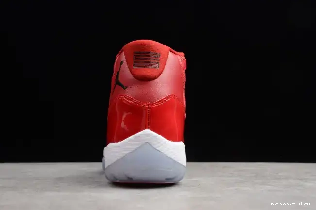 RetroGym 11 Red Air Jordan 378037-623 0524